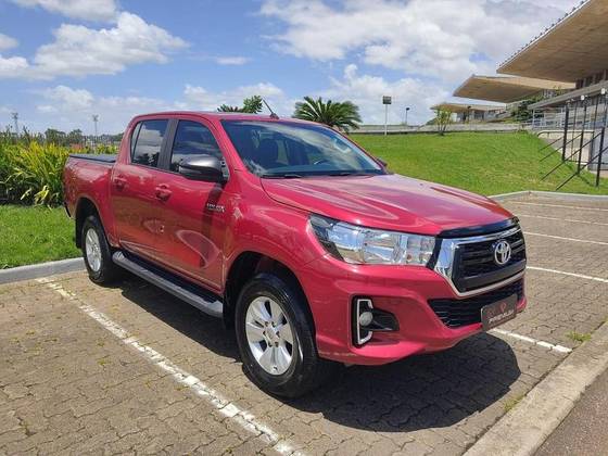 TOYOTA HILUX 2.8 GR SPORT 4X4 CD 16V DIESEL 4P AUTOMÁTICO